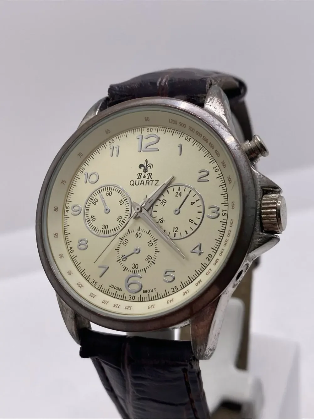 Mens Vintage Worn Brown Leather Watch Works New Battery